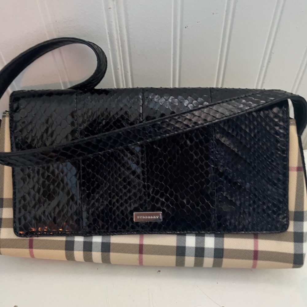 Burberry hobo - Picture 3 of 10